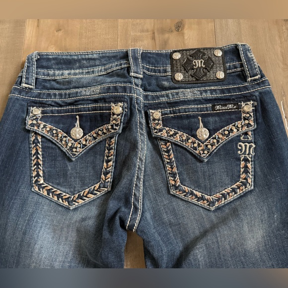 NEW Miss Me Signature Boot Cut Jeans Women 27 Denim Flap Pocket Beading Sequin - Picture 2 of 9